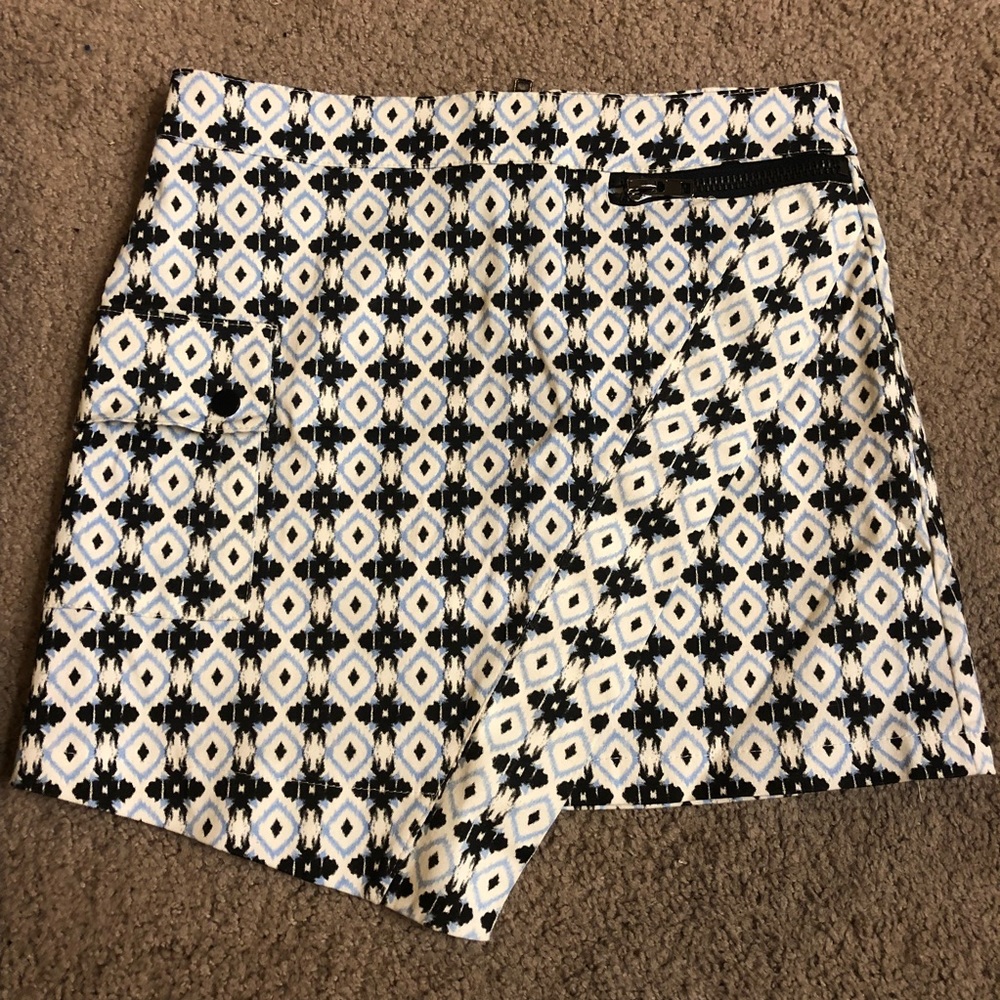 3 for $13!! Foreign Exchange Patterned Skirt